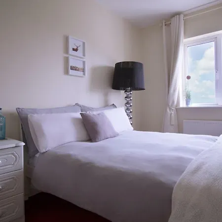 홈스테이 Home, One Minute From The Beach And Pubs