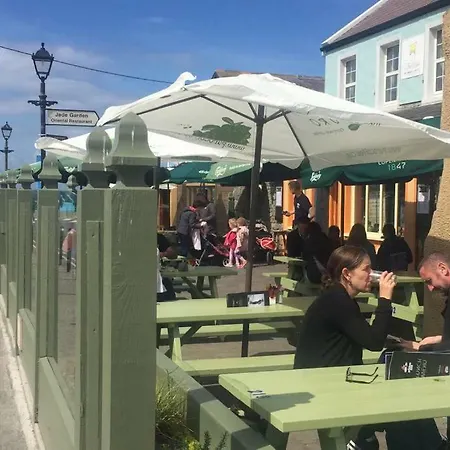 홈스테이 Home, One Minute From The Beach And Pubs